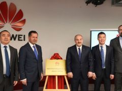 Huawei Türkiye’nin Ankara’daki Yeni Ar-Ge Merkezi Bakan Varank Tarafından Açıldı